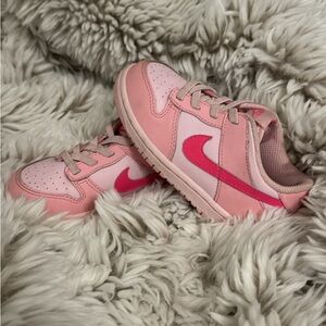 Toddler Nike dunk low - Triple Pink